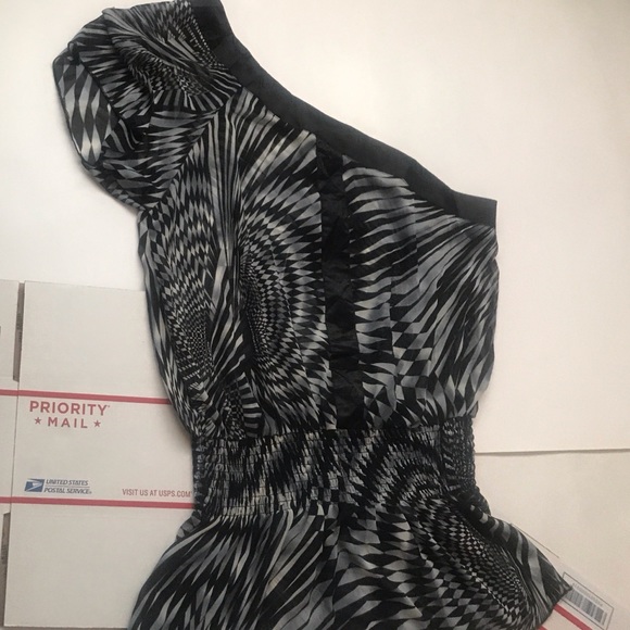 One Shoulder Top - Picture 9 of 9